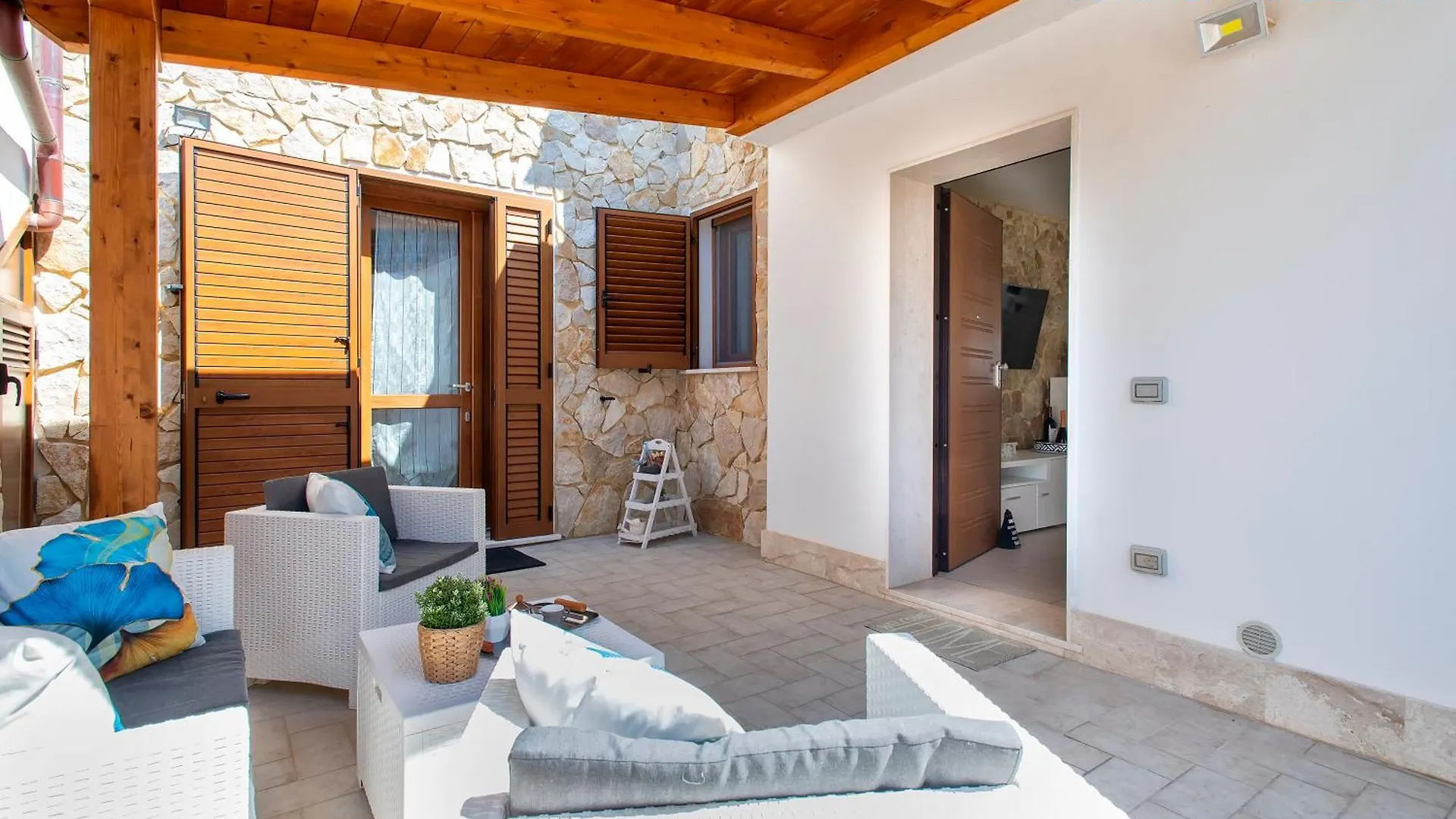Casa Pollina In Villa Brionis Con Grande Veranda Alghero
